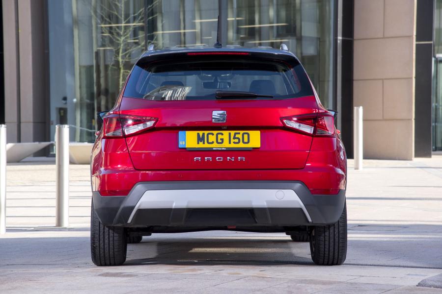  Seat Arona Xcellence 2017 года  (UK) (фото 10 из 40)